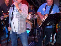 Cafe Revue